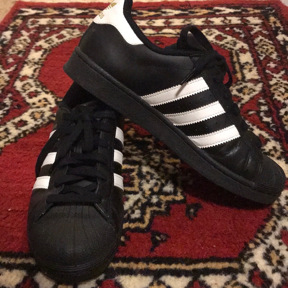 Adidas superstar size 7